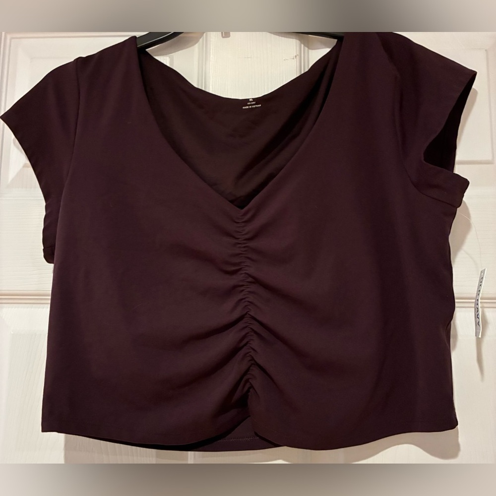 ⭐️3/$15⭐️Old Navy Active Deep Purple Ruched Crop Top
